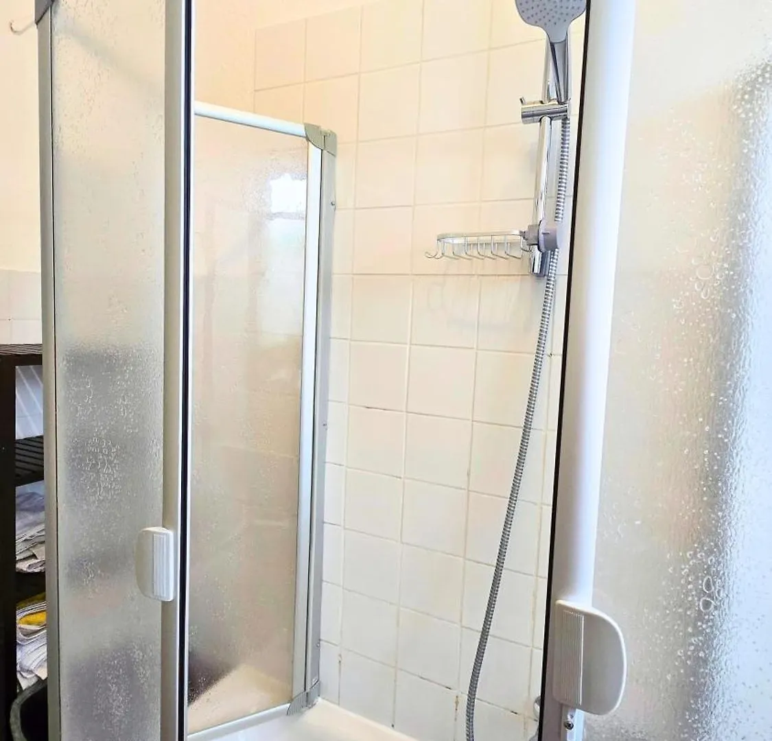 Beautiful Cozy 1-Room Apartment, Near Rhine Düsseldorf Deutschland