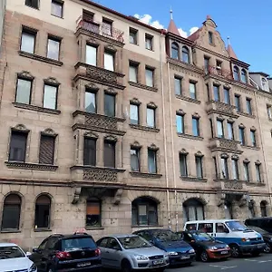 lovely-apartment-close-to-the-heart-of-nurnberg.nuremberg-hotels.org/