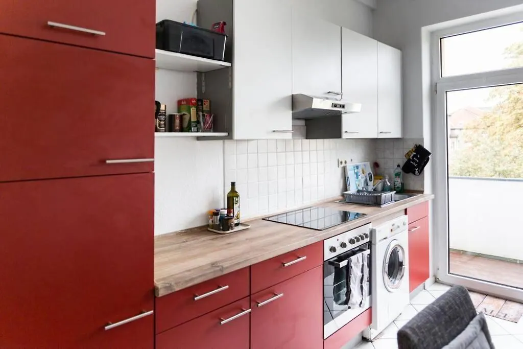 Beautiful Cozy 1-Room Apartment, Near Rhine Dusseldorf 0*,
